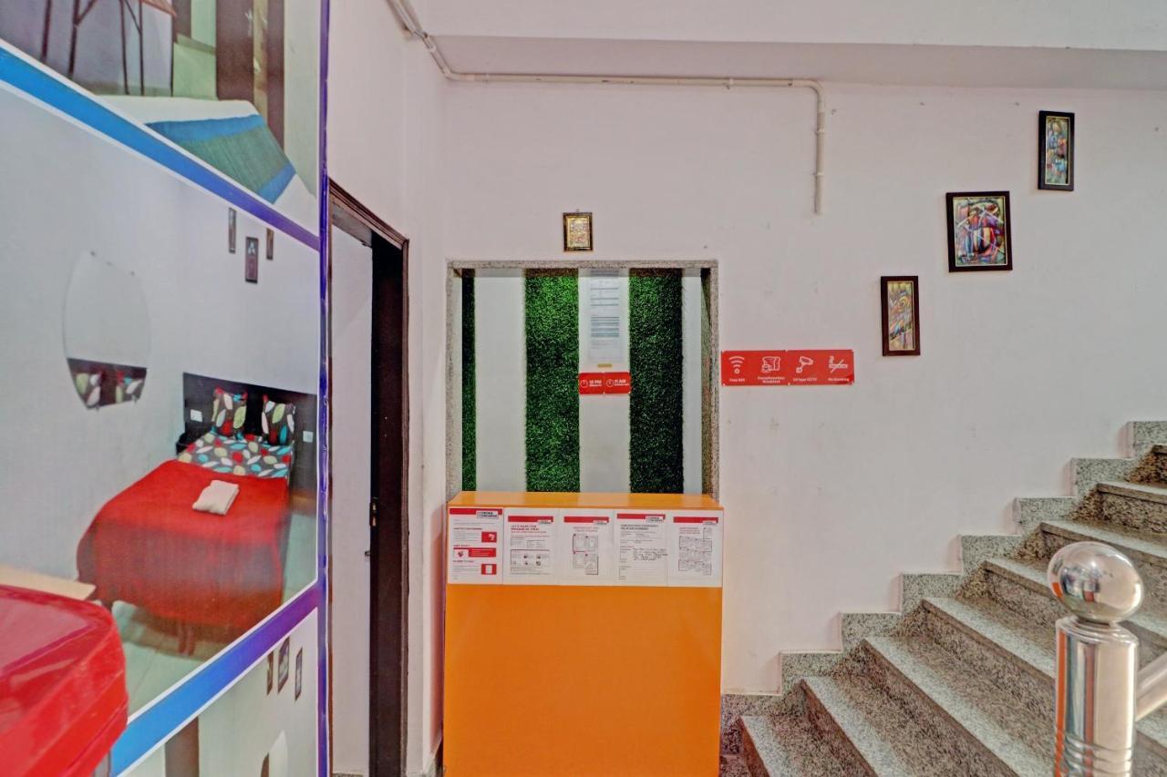 OYO 81168 Collection O Dwarka Mor Nova Deli Exterior foto